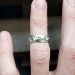 Size 4 Sterling Silver Footprints Rustic Toe Ring